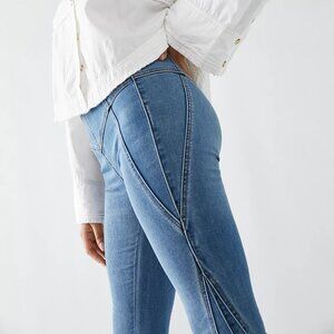 NWT We the Free CRVY Ever After Low Rise Flare 70's Style Jeans Size 30